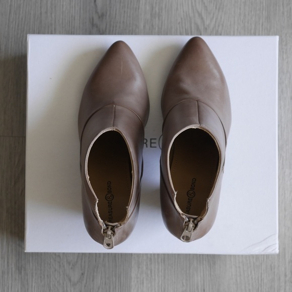 Treasure & Bond TBARGO-LEA taupe leather point toe booties | size 7 - Picture 8 of 10
